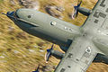 C-130 пролетает через Петлю Маха